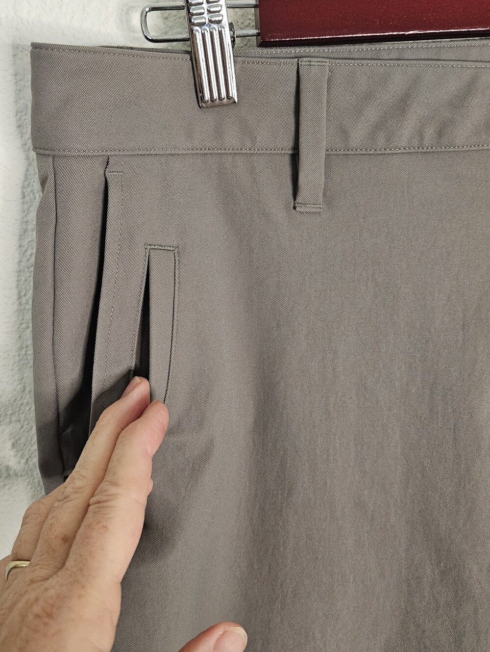 Vuori V427 Meta Pant Gray 33 Waist 27.25" Inseam Flat Front 5 Pocket - Picture 3 of 8